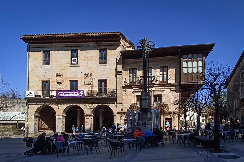 Elorrio – Ayuntamiento y Casa Urkizu