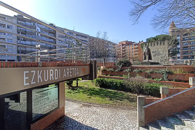 Plaza Ezkurdi – 03